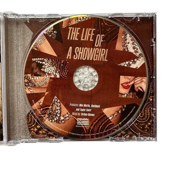 The Life of a Showgirl CD – It’s Beautiful Edition – New Unsealed - Picture 5 of 5